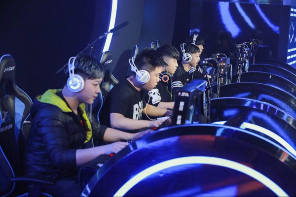 随着火箭逐 随着火箭逐